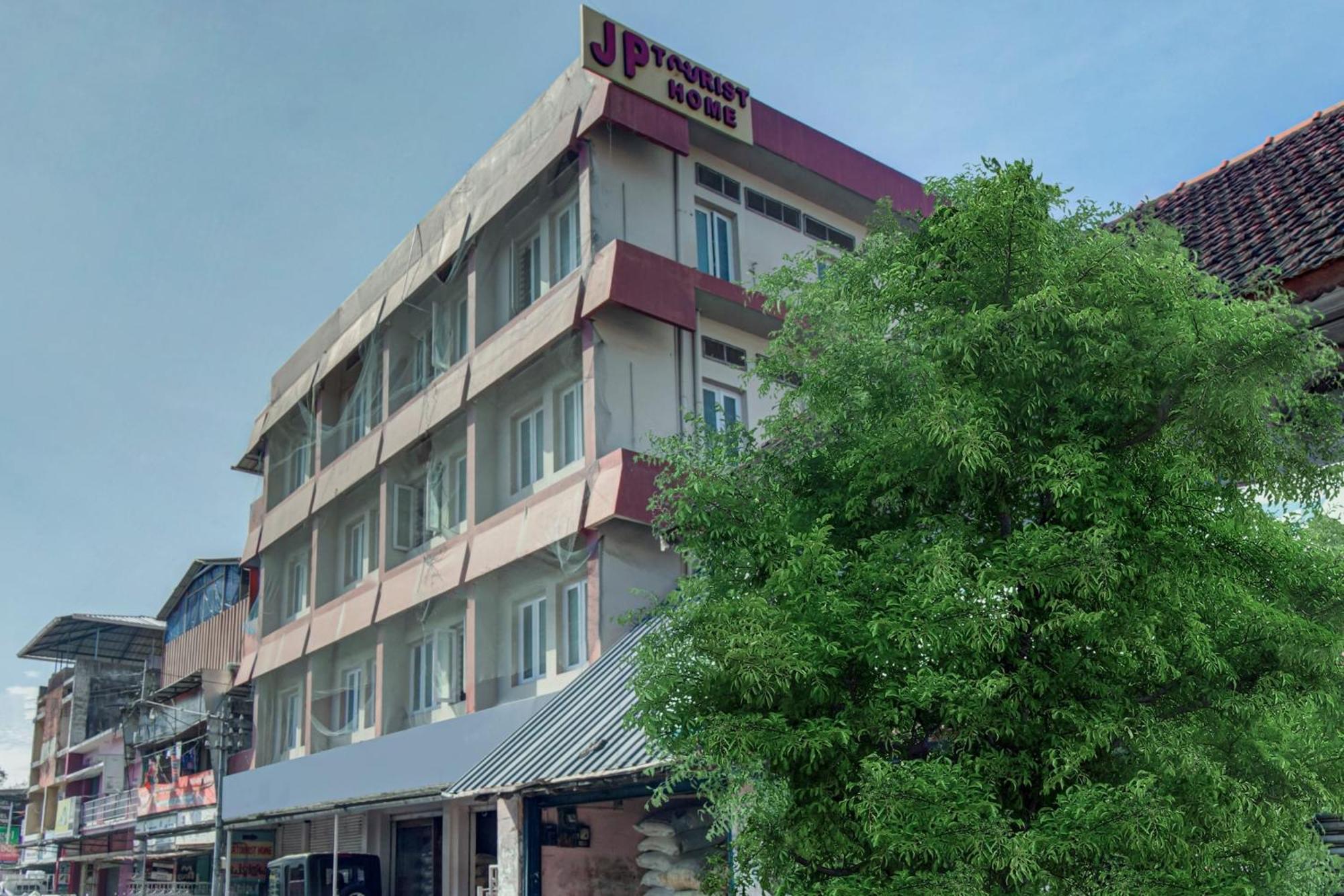 Spot On J P Tourist Home Kollam Zewnętrze zdjęcie